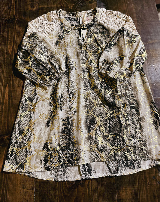 Snakeskin, lace sleeve, Blouse