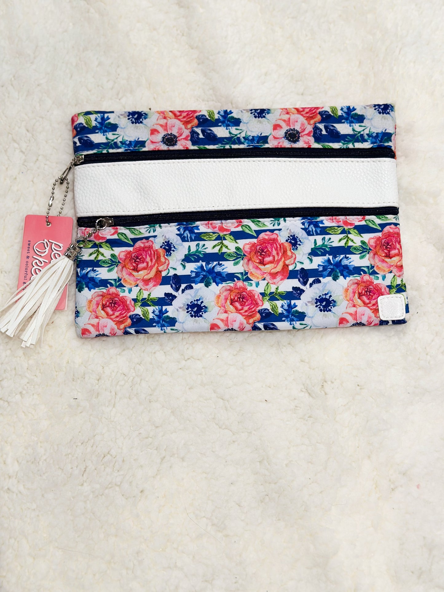 Wristlet Versi Bag