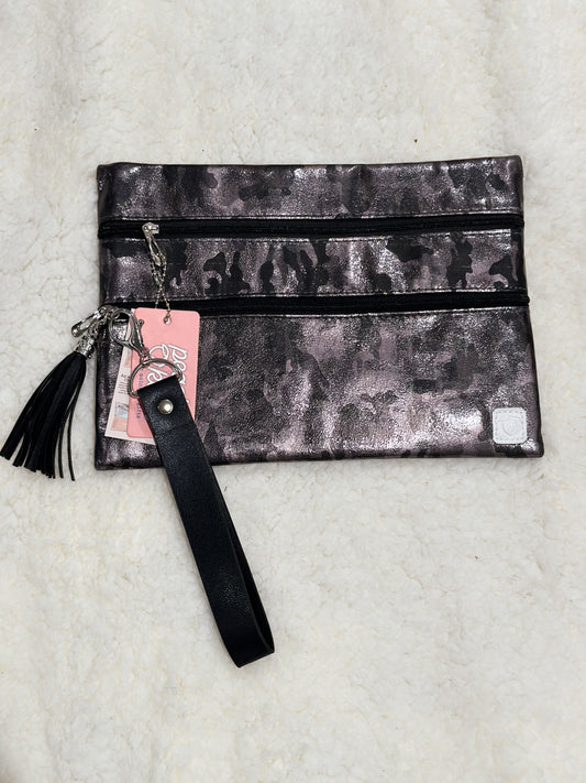 Wristlet Versi Bag